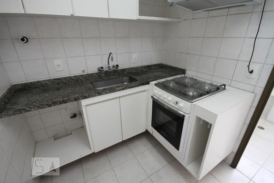 Cozinha de apartamento para alugar com 3 quartos, 82m² em Vila Mariana, São Paulo