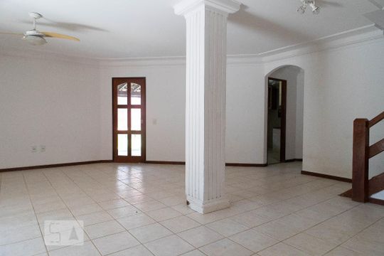 Sala de casa de condomínio à venda com 4 quartos, 398m² em Vargem Grande, Rio de Janeiro
