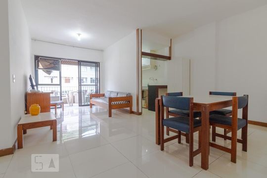 Apartamento para alugar com 1 quarto, 53m² em Copacabana, Rio de Janeiro