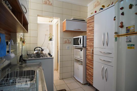 Cozinha de apartamento à venda com 2 quartos, 76m² em Rio Branco, Porto Alegre