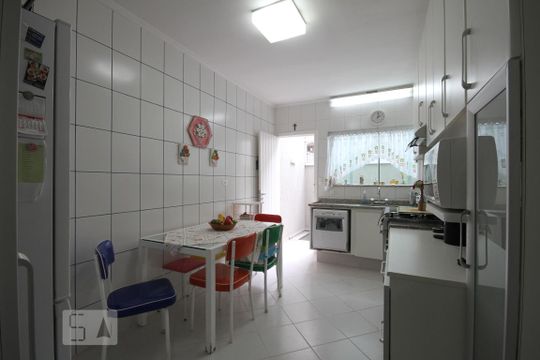 Cozinha de casa de condomínio à venda com 3 quartos, 237m² em Ipiranga, São Paulo