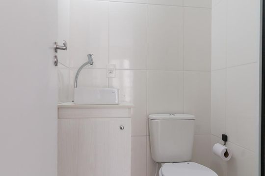 Banheiro de apartamento à venda com 2 quartos, 42m² em Vila Augusta, Guarulhos