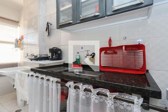 Cozinha de apartamento para alugar com 1 quarto, 50m² em Liberdade, São Paulo