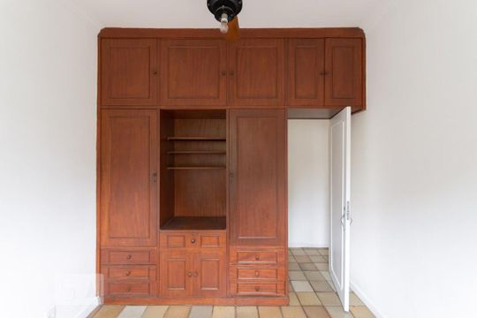 Apartamento para alugar com 2 quartos, 60m² em Vila Isabel, Rio de Janeiro