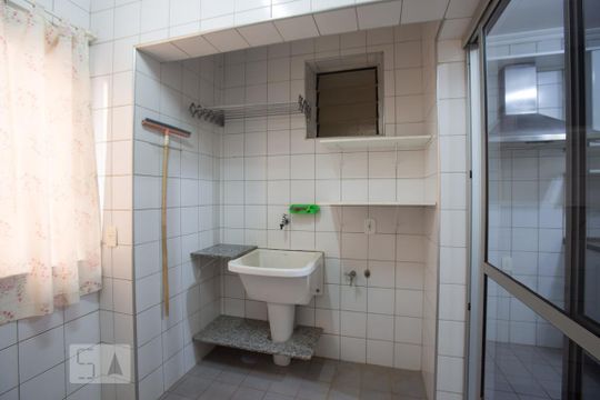 Área de serviço de apartamento para alugar com 3 quartos, 120m² em Centro, Ribeirão Preto