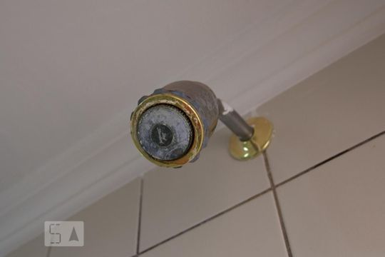 Banheiro da suíte - chuveiro de apartamento para alugar com 3 quartos, 120m² em Centro, Ribeirão Preto