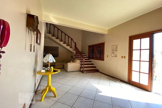 Sala de Estar de casa à venda com 4 quartos, 200m² em Rondônia, Novo Hamburgo