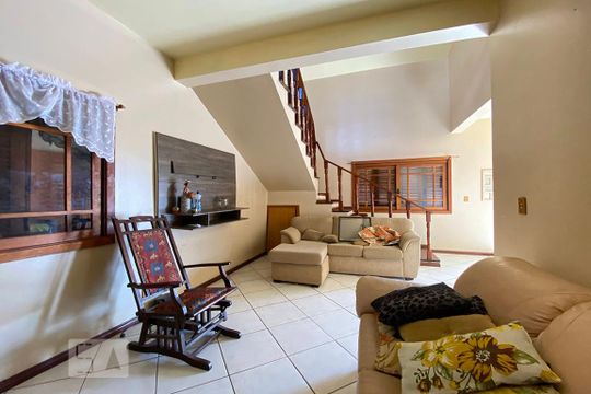 Sala de Estar de casa à venda com 4 quartos, 200m² em Rondônia, Novo Hamburgo