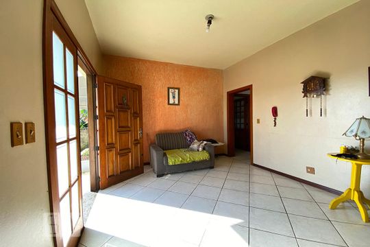 Sala de Estar de casa à venda com 4 quartos, 200m² em Rondônia, Novo Hamburgo