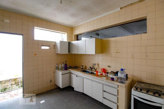 Cozinha de casa à venda com 3 quartos, 250m² em Jardim Santa Francisca, Guarulhos
