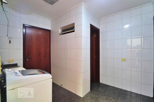 Lavanderia de apartamento à venda com 3 quartos, 150m² em Vila Gilda, Santo André