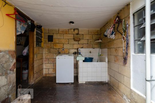 Área de Serviço de casa à venda com 3 quartos, 268m² em Alto Caiçaras, Belo Horizonte