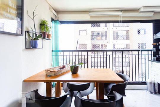 Varanda de apartamento à venda com 2 quartos, 61m² em Continental, Osasco