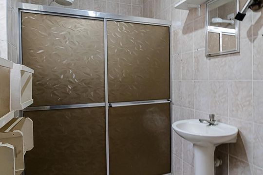 Banheiro de casa de condomínio para alugar com 2 quartos, 150m² em Ipiranga, São Paulo