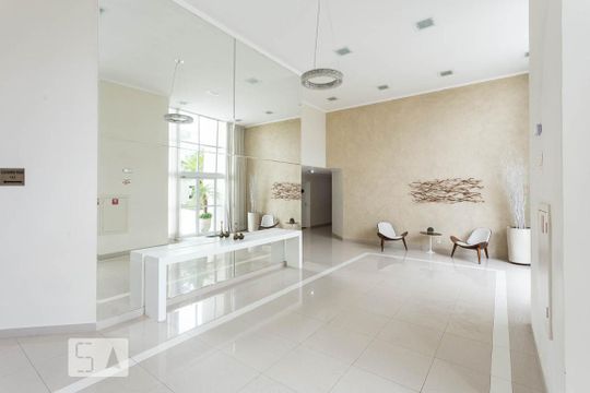 Hall de apartamento para alugar com 1 quarto, 45m² em Santo Amaro, São Paulo