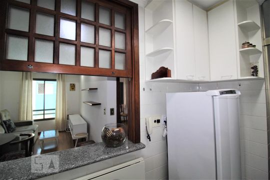 Cozinha de apartamento para alugar com 1 quarto, 45m² em Santo Antônio, São Caetano do Sul