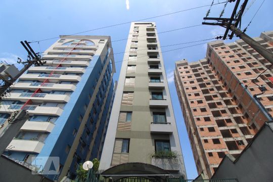 Fachada de apartamento para alugar com 1 quarto, 45m² em Santo Antônio, São Caetano do Sul
