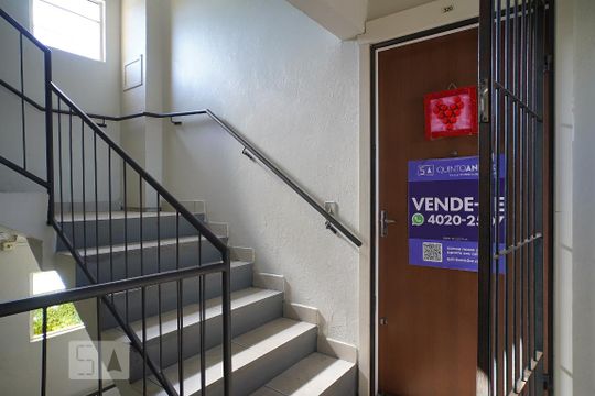 Entrada do apto de apartamento à venda com 2 quartos, 40m² em Mário Quintana, Porto Alegre