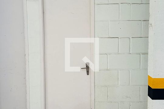 Deposito de apartamento para alugar com 3 quartos, 83m² em Jardim Goiás, Goiânia