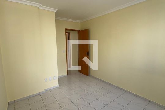 Quarto 1 de apartamento para alugar com 3 quartos, 83m² em Jardim Goiás, Goiânia