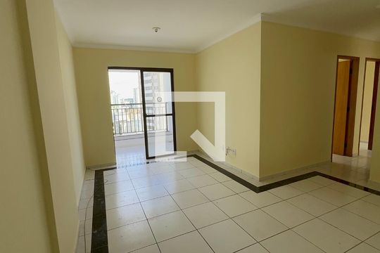 Apartamento para alugar com 3 quartos, 83m² em Jardim Goiás, Goiânia