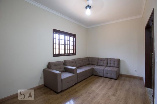 Casa para alugar com 3 quartos, 950m² em Jardim Itaú, Ribeirão Preto