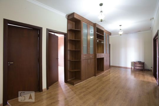 Sala íntima de casa para alugar com 3 quartos, 950m² em Jardim Itaú, Ribeirão Preto