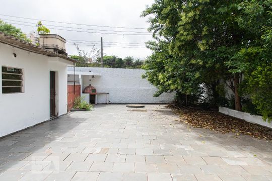 Quintal de casa à venda com 2 quartos, 150m² em Vila da Saúde, São Paulo