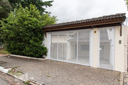 Fachada de casa à venda com 2 quartos, 150m² em Vila da Saúde, São Paulo