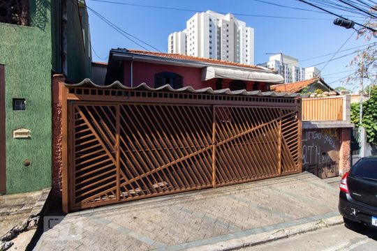Fachada de casa para alugar com 2 quartos, 70m² em Jardim Santa Adélia, São Paulo