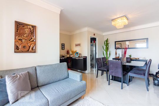 Sala de apartamento à venda com 3 quartos, 75m² em Jaguaribe, Osasco