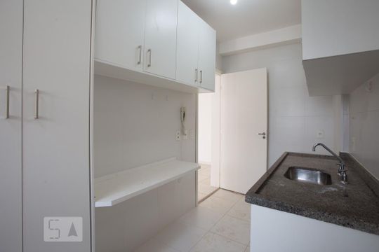 Cozinha de apartamento para alugar com 2 quartos, 70m² em Vila do Golfe, Ribeirão Preto