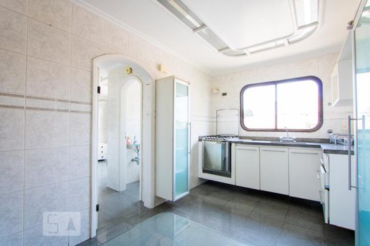 Cozinha de apartamento à venda com 4 quartos, 135m² em Parque das Nações, Santo André