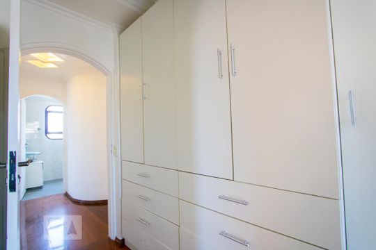 Quarto 1 - Armários de apartamento à venda com 4 quartos, 135m² em Parque das Nações, Santo André