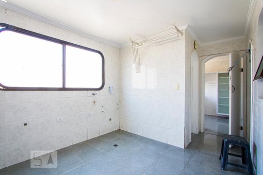 Área de serviço de apartamento à venda com 4 quartos, 135m² em Parque das Nações, Santo André