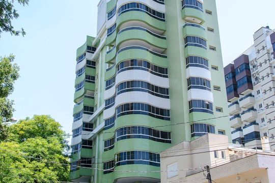 Fachada de apartamento à venda com 3 quartos, 156m² em Centro, Canoas