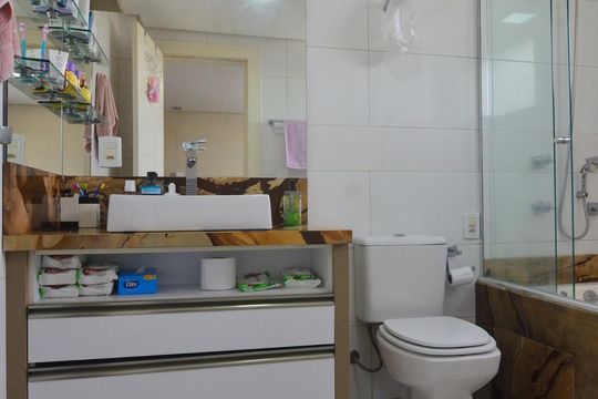 Banheiro Suíte de apartamento à venda com 3 quartos, 156m² em Centro, Canoas