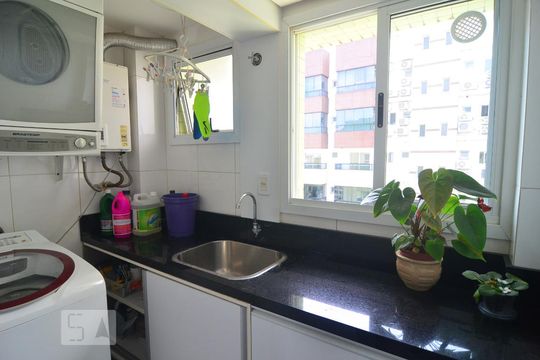 Área de serviço de apartamento à venda com 3 quartos, 156m² em Centro, Canoas