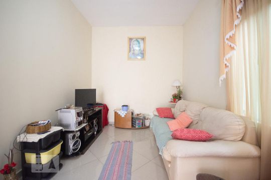 Casa para alugar com 2 quartos, 160m² em Vila Gustavo, São Paulo
