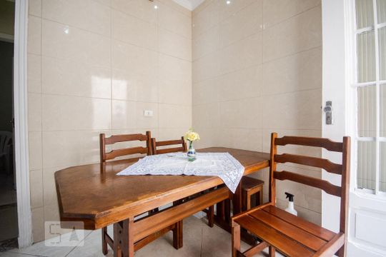 Cozinha de casa para alugar com 2 quartos, 160m² em Vila Gustavo, São Paulo