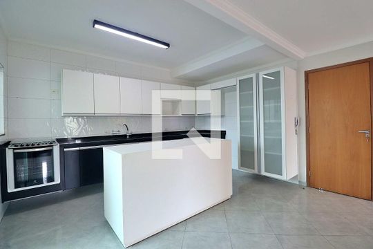 Cozinha de casa de condomínio à venda com 3 quartos, 235m² em Vila Guiomar, Santo André