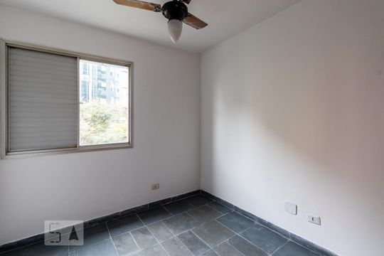 Quarto 2 de apartamento à venda com 2 quartos, 55m² em Vila Olímpia, São Paulo