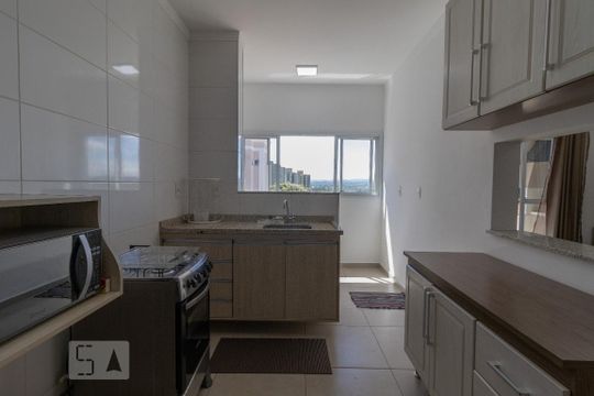 Cozinha de apartamento para alugar com 2 quartos, 80m² em Jardim Santiago, Indaiatuba