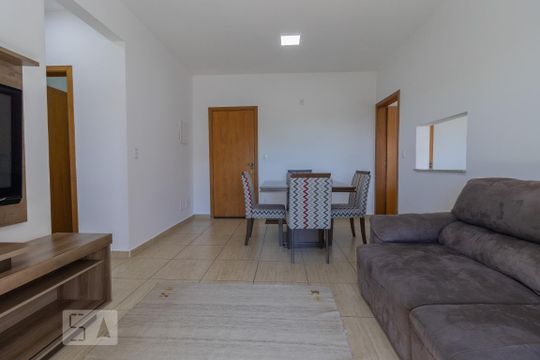 Sala de apartamento para alugar com 2 quartos, 80m² em Jardim Santiago, Indaiatuba