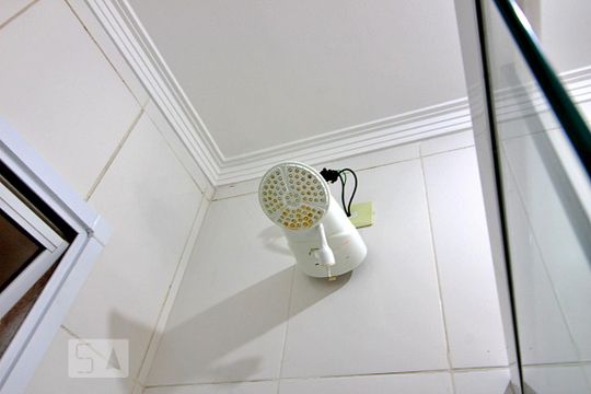 Banheiro da Suíte de apartamento para alugar com 2 quartos, 72m² em Vila Alice, Santo André