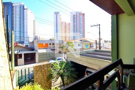 Vista de casa à venda com 4 quartos, 322m² em Vila Homero Thon, Santo André