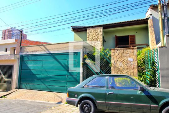 Fachada de casa à venda com 4 quartos, 322m² em Vila Homero Thon, Santo André