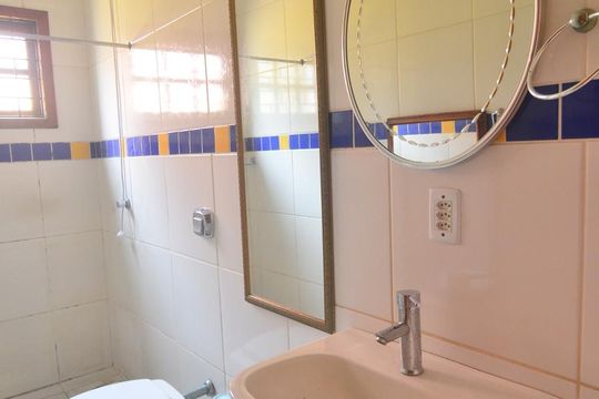 Banheiro de casa à venda com 2 quartos, 300m² em Estância Velha, Canoas