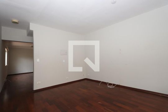 Sala de casa à venda com 3 quartos, 250m² em Vila Mariana, São Paulo