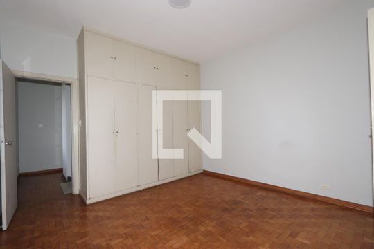 Suíte de casa à venda com 3 quartos, 250m² em Vila Mariana, São Paulo